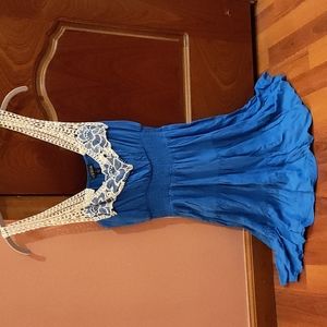 A junior Girls blue dress , S